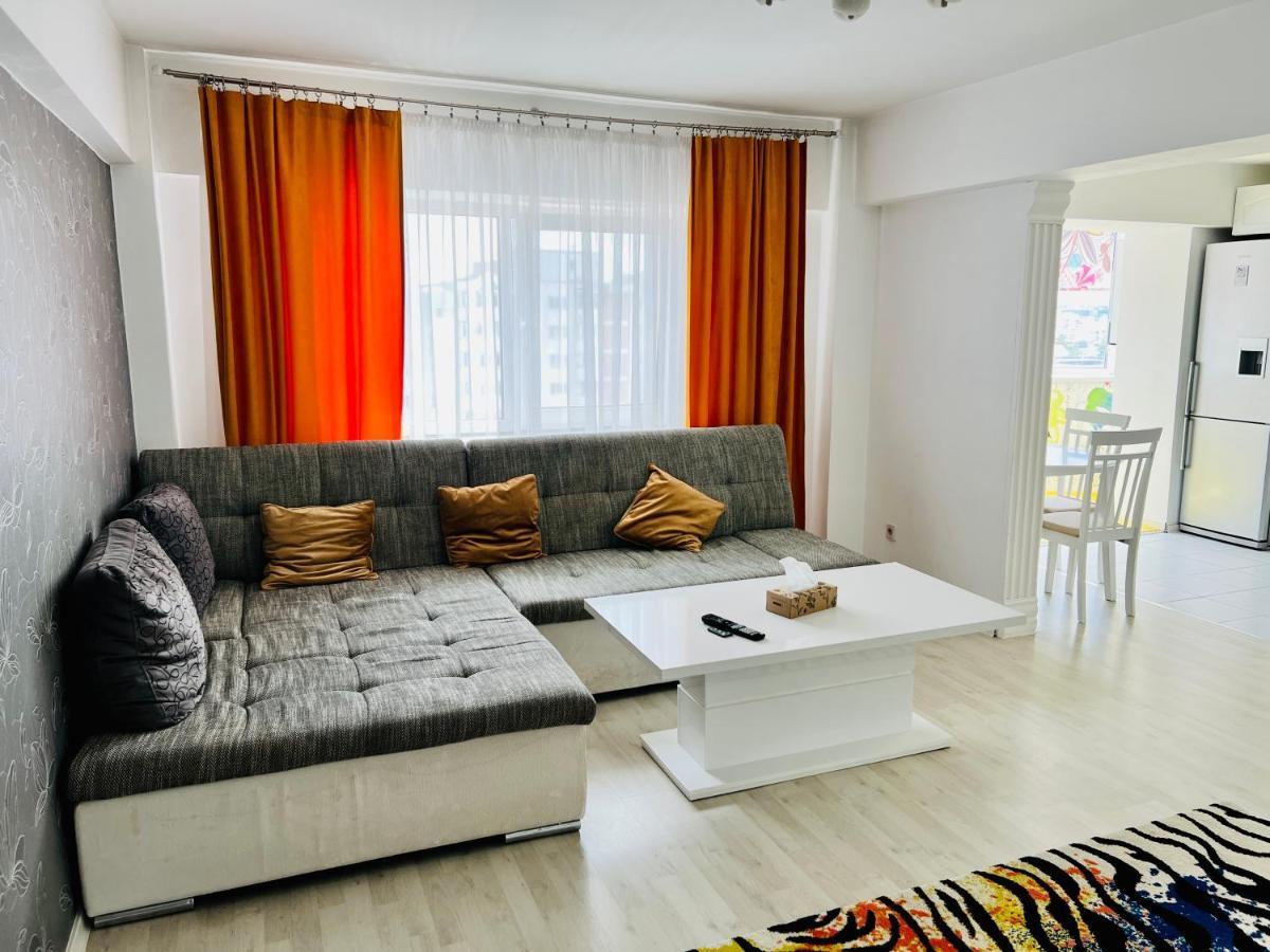Panoramic M&M Apartment Σουκεάβα Εξωτερικό φωτογραφία