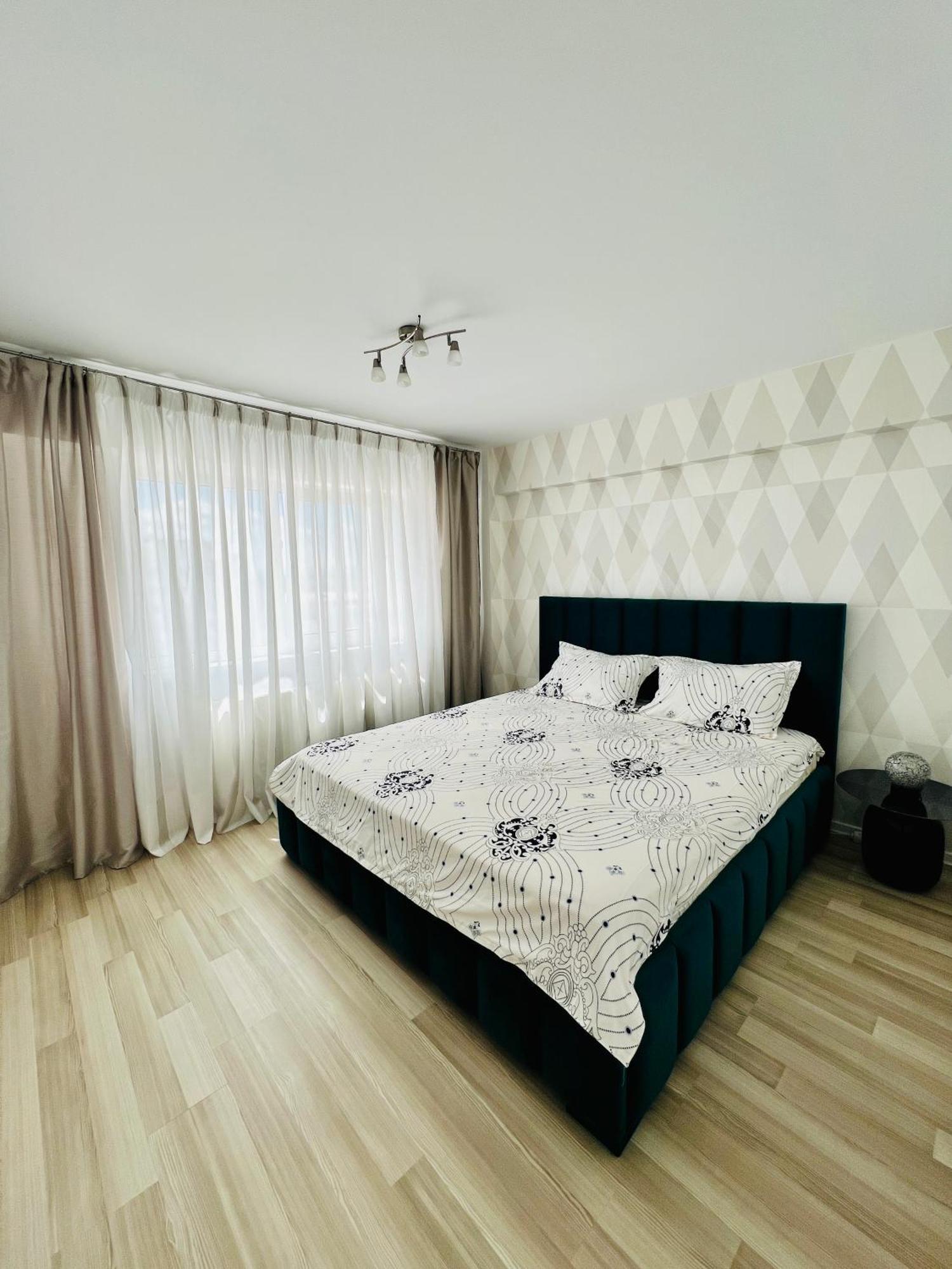 Panoramic M&M Apartment Σουκεάβα Εξωτερικό φωτογραφία